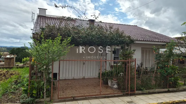 Casa com 4 dormitórios