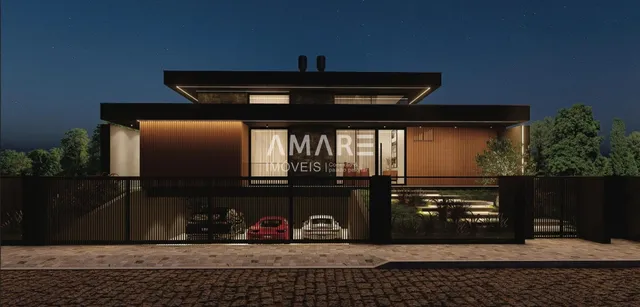 Casa com 4 dormitórios