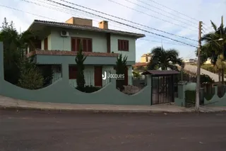 Casa com 5 dormitórios, foto 1