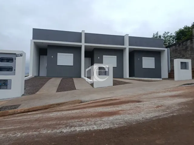 Casa geminada com 2 dormitórios, foto 2