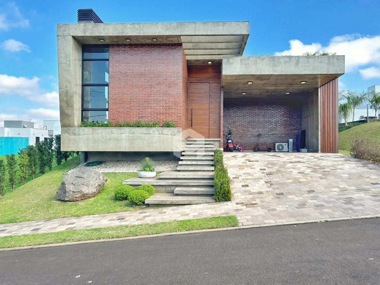 Casa com 3 dormitórios, foto 1