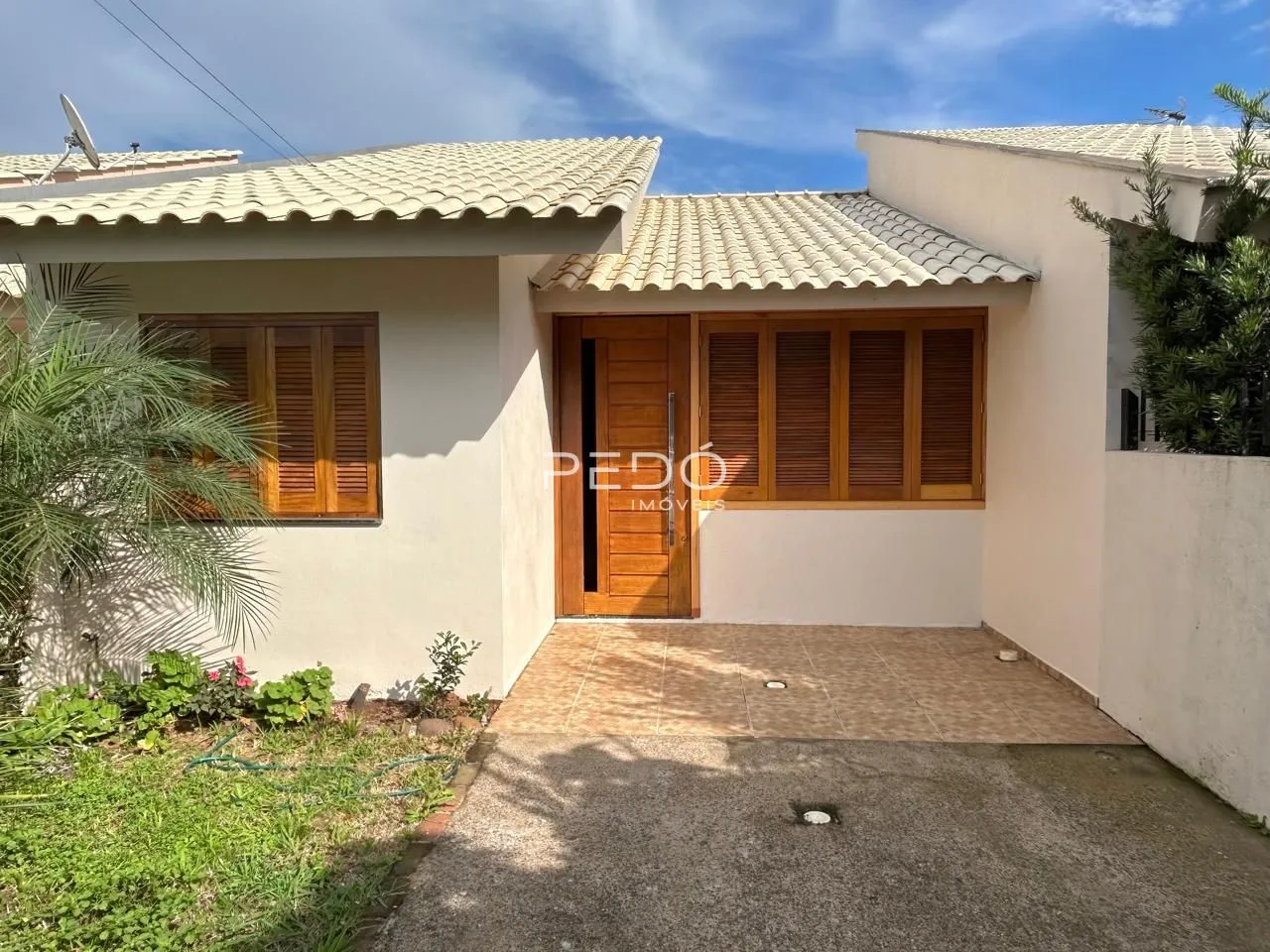 Casa geminada com 2 dormitórios, foto 1