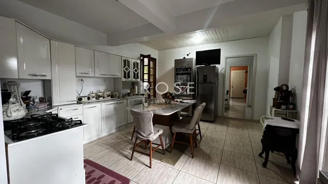 Casa com 4 dormitórios, foto 2