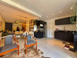 Sala de estar e cozinha de um imóvel em Lajeado, Brasil.