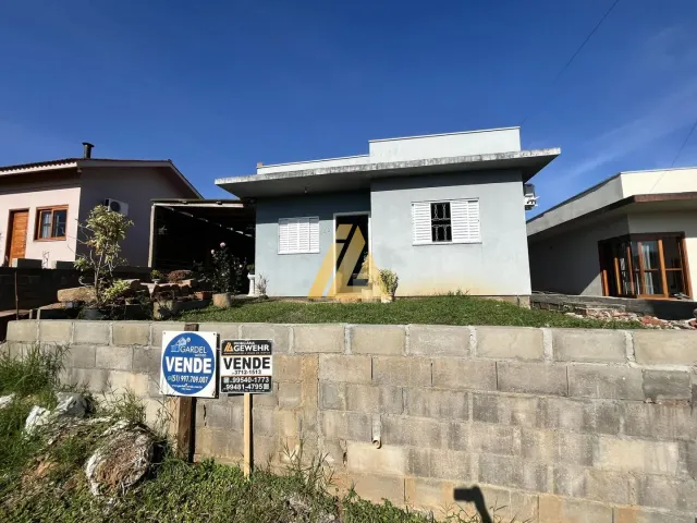 Casa com 2 dormitórios