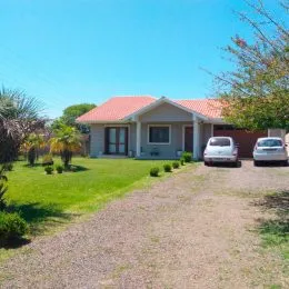 Casa com 3 dormitórios, foto 2