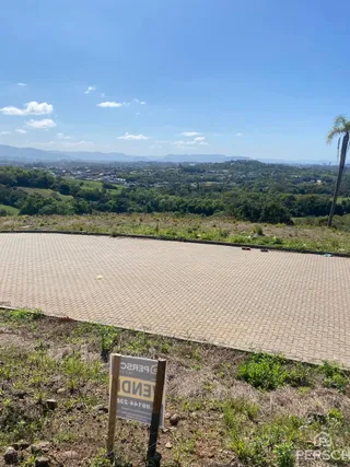 Vista panorâmica de paisagem rural e montanhas em Lajeado, Brasil.