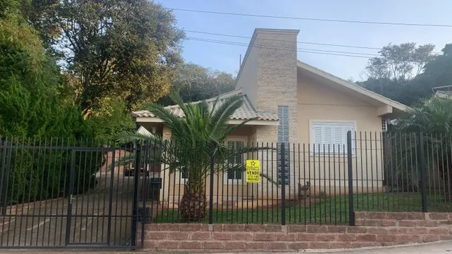 Casa com 3 dormitórios