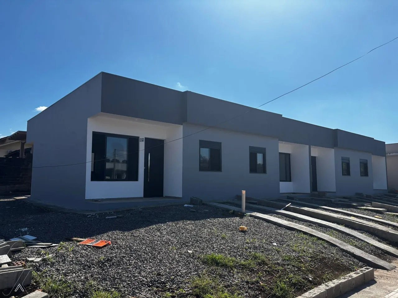 Casa geminada com 2 dormitórios, foto 1