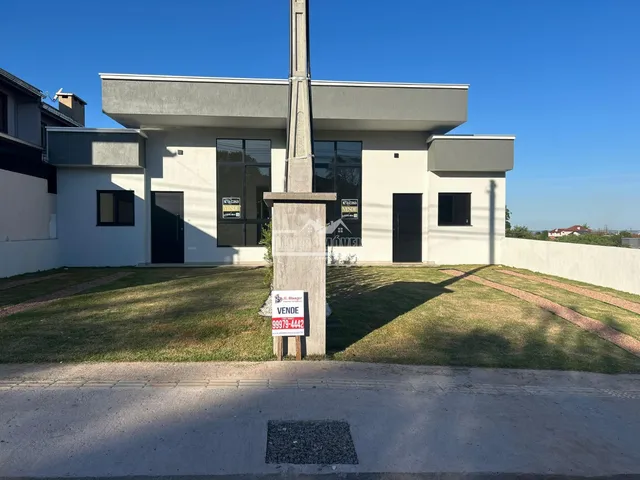 Casa geminada com 3 dormitórios