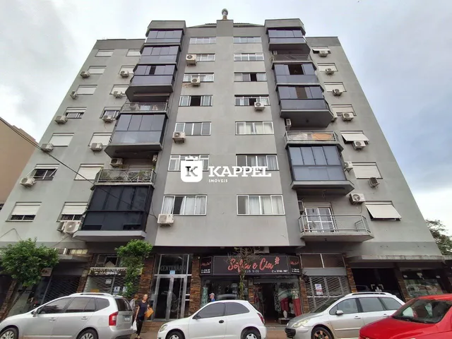 Fachada de um prédio residencial em Lajeado, Brasil com vários apartamentos.