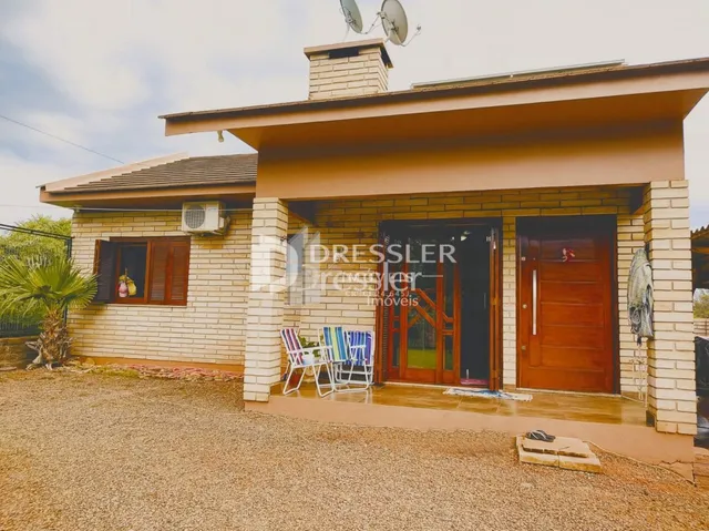 Casa com 2 dormitórios