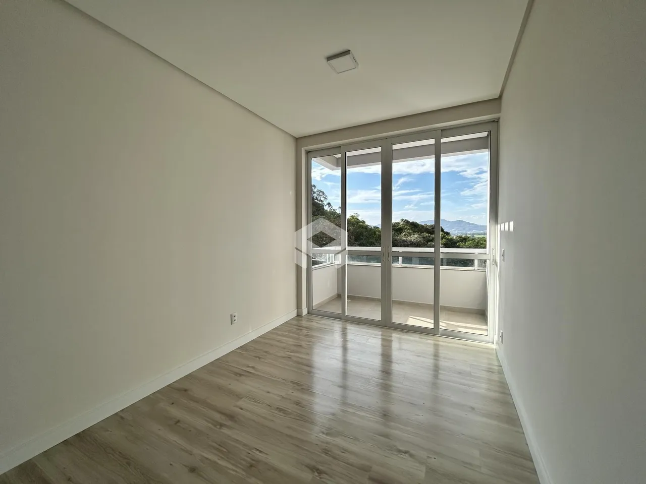 Apartamento com 2 dormitórios, foto 1