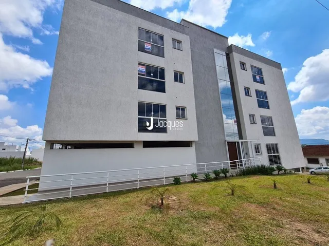 Fachada de um prédio residencial em Lajeado, Brasil.