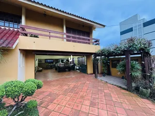 Casa com 4 dormitórios, foto 3