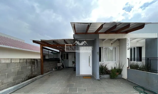 Casa geminada com 2 dormitórios