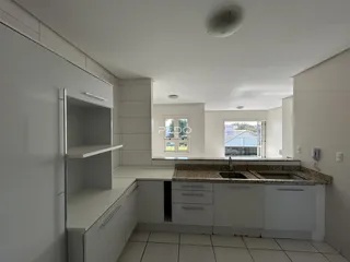 Vista da cozinha de um imóvel em Lajeado, Brasil.