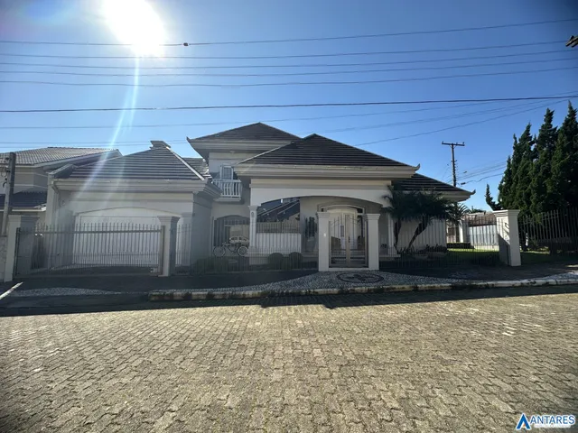 Casa com 5 dormitórios, foto 2