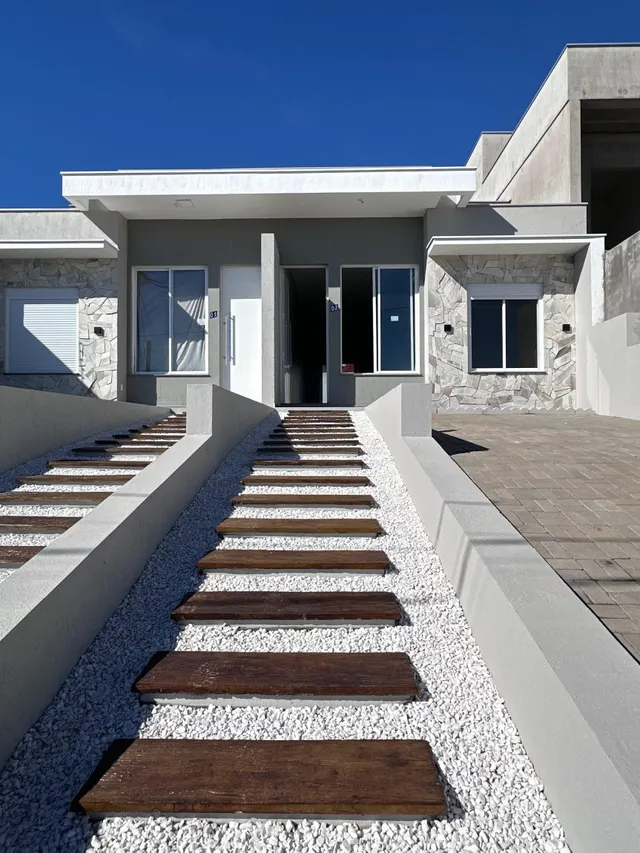 Casa com 2 dormitórios