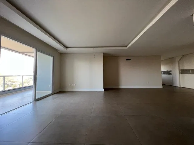 Apartamento com 3 dormitórios, foto 2