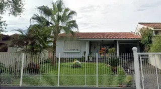 Casa com 4 dormitórios, foto 1
