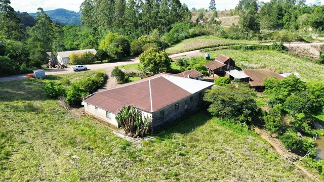 Área rural com 5 dormitórios, foto 3