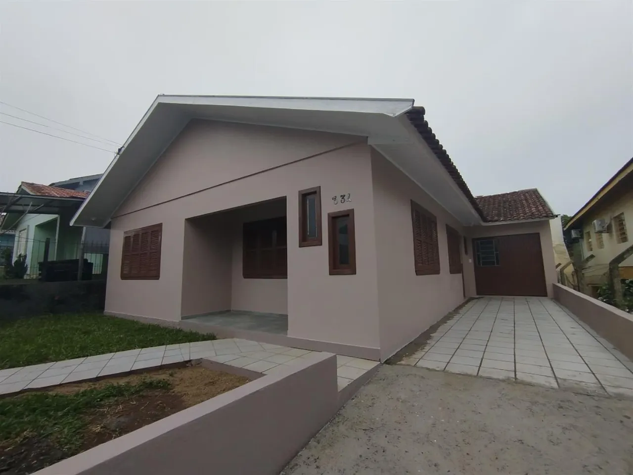 Casa com 4 dormitórios, foto 1