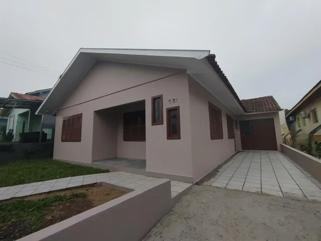 Casa com 4 dormitórios