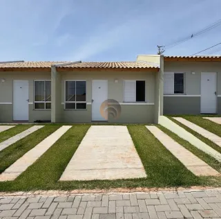 Casa com 2 dormitórios, foto 1
