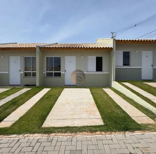 Casa com 2 dormitórios