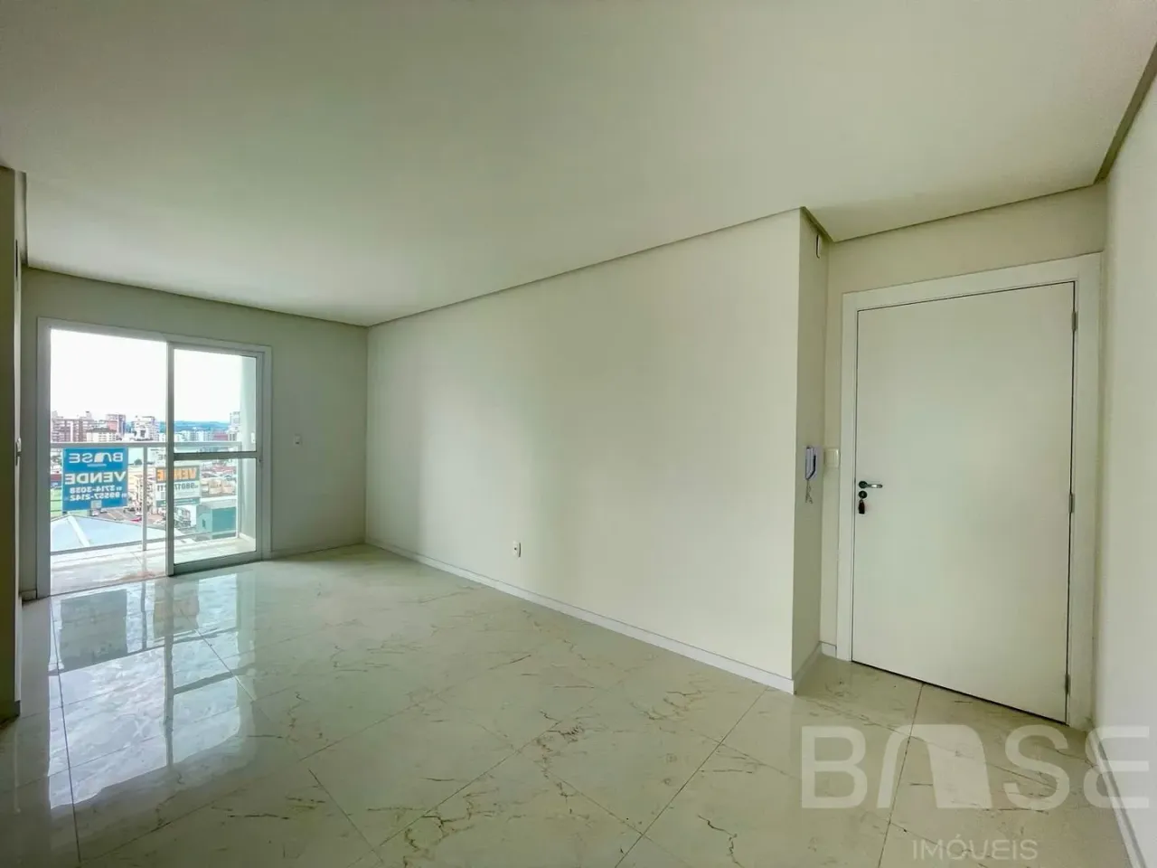 Apartamento com 2 dormitórios, foto 1