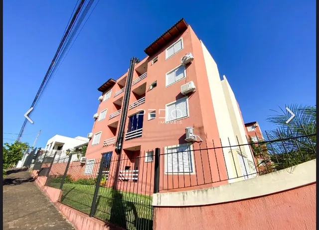 Fachada de um prédio residencial em Lajeado, Brasil.