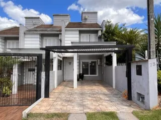 Sobrado com 2 dormitórios