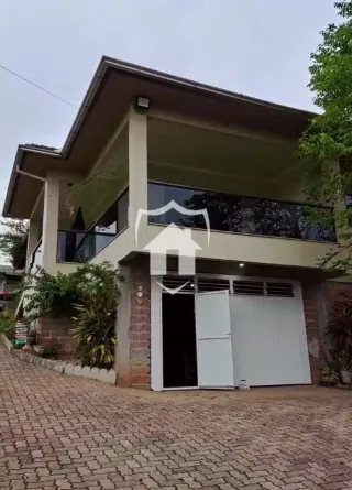 Casa com 3 dormitórios