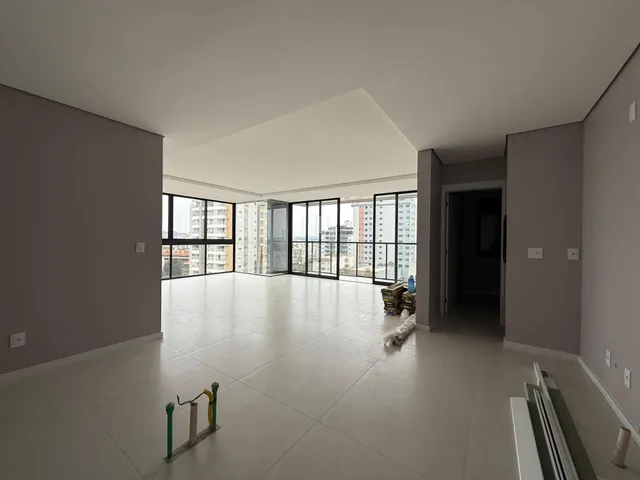 Apartamento com 3 dormitórios, foto 2