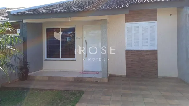 Casa geminada com 2 dormitórios