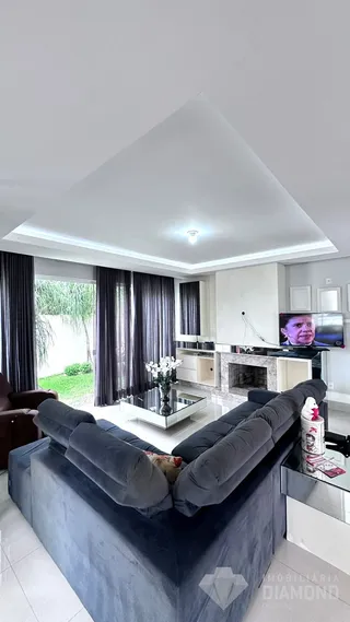 Casa com 4 dormitórios, foto 3