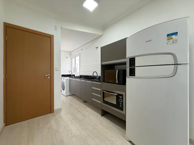 Apartamento com 2 dormitórios, foto 2