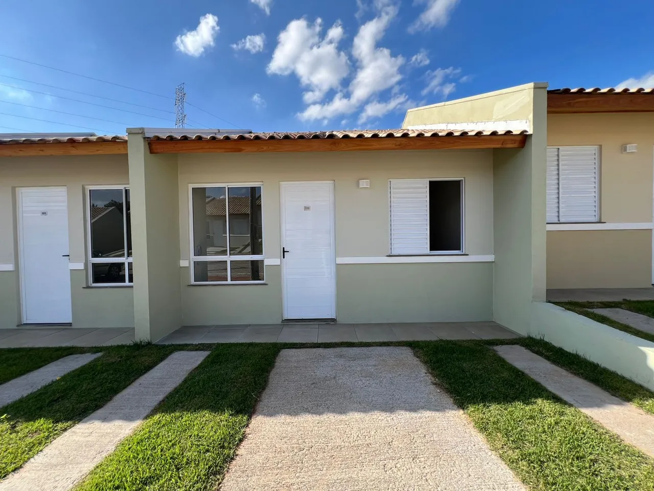 Casa geminada com 2 dormitórios, foto 1