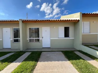 Casa geminada com 2 dormitórios, foto 1
