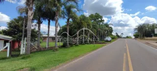 Vista da estrada em uma área residencial em Lajeado, Brasil.