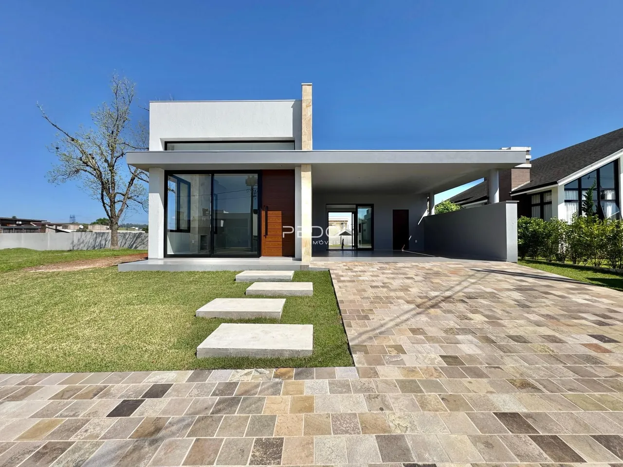 Casa com 3 dormitórios, foto 1