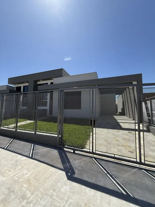 Casa geminada com 3 dormitórios