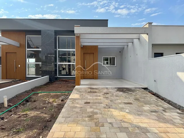 Casa geminada com 2 dormitórios