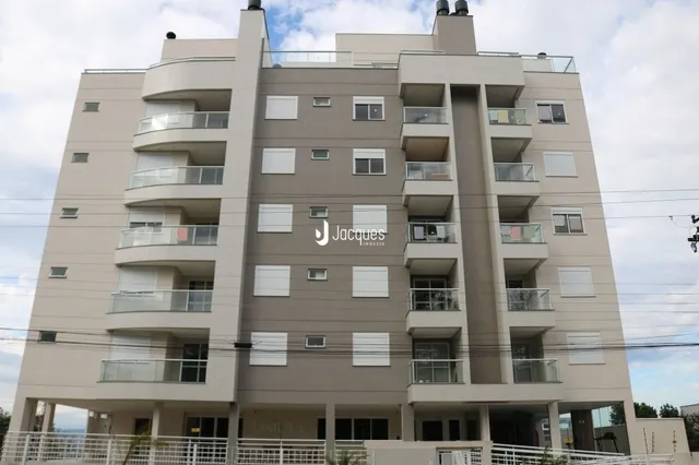 Fachada de um prédio residencial em Lajeado, Brasil.
