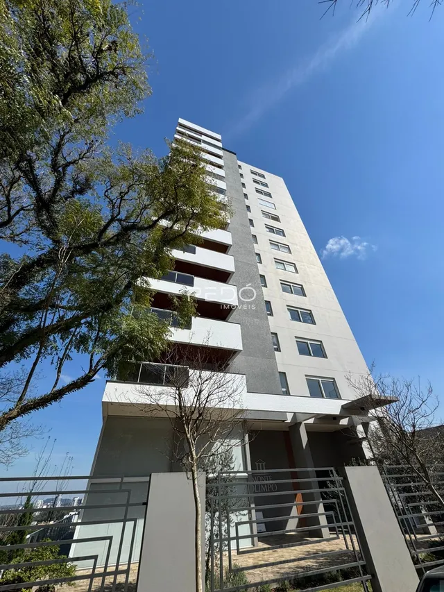 Fachada de um prédio residencial em Lajeado, Brasil.