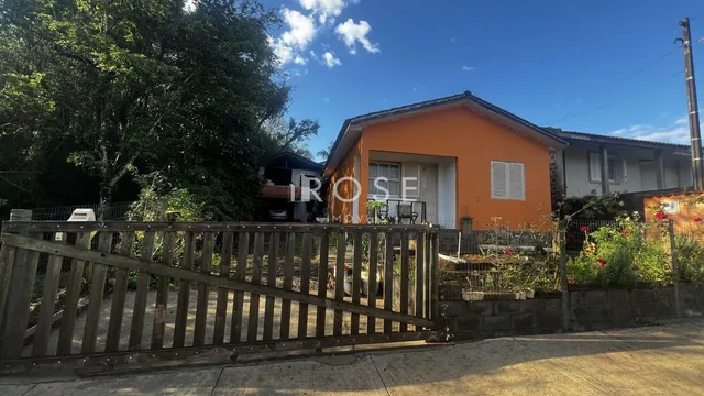 Casa com 2 dormitórios