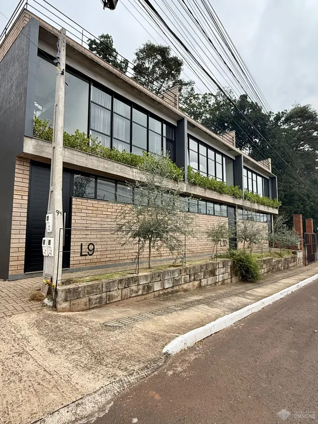 Sobrado com 2 dormitórios