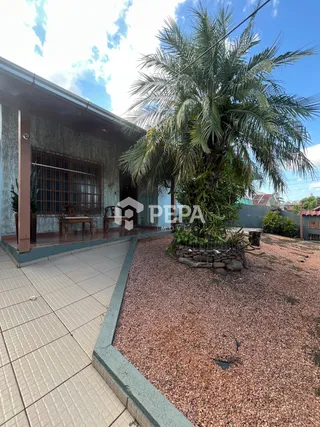 Casa com 4 dormitórios, foto 1