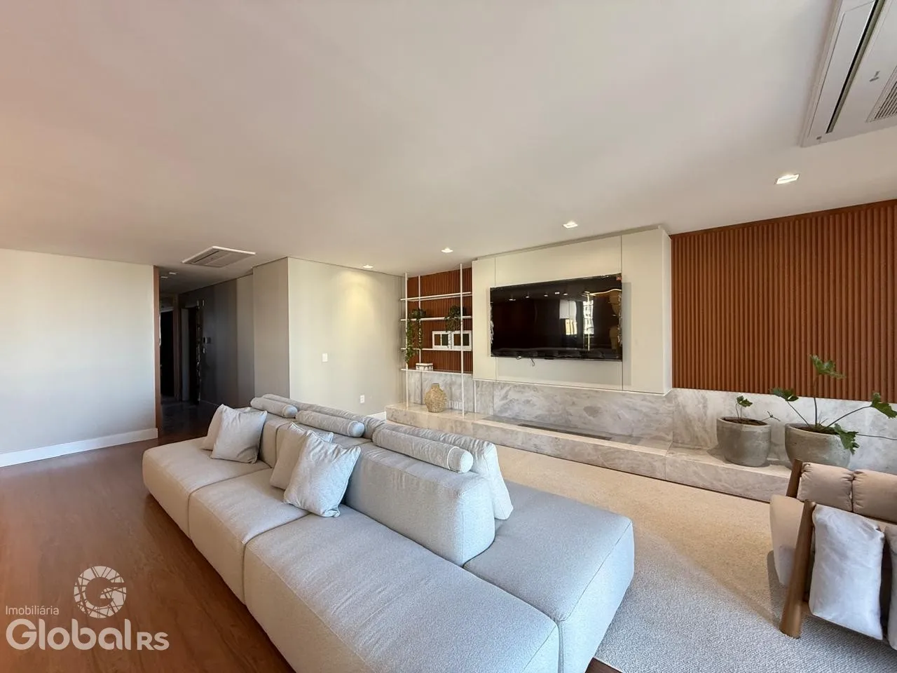 Apartamento com 3 dormitórios, foto 1